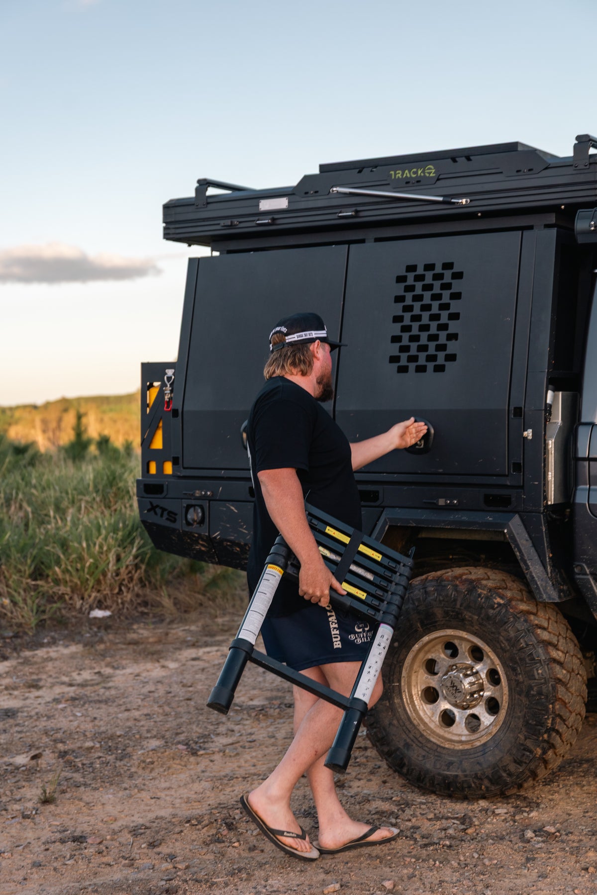 X Hinge Rooftop Tent